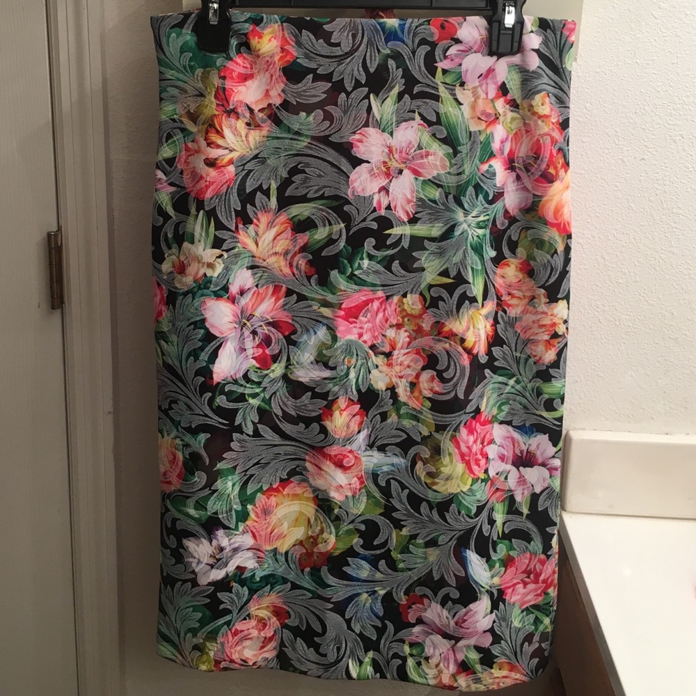 New York and company floral pencil skirt.